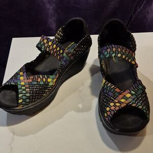 Skechers 7.5 Bungee Open Toe Wedge Sandal